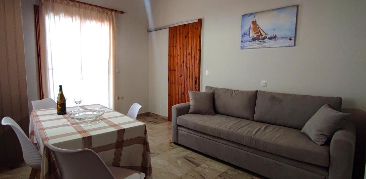 Artaki Beach Comfy Apartment Koróni Buitenkant foto