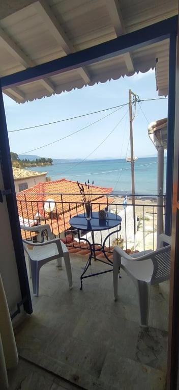 Artaki Beach Comfy Apartment Koróni Buitenkant foto
